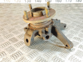 Кулак поворотный передний левый Nissan Almera N16