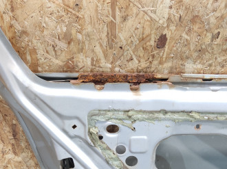 Дверь задняя левая Nissan Almera N16