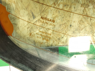 Стекло заднее Nissan Almera N16