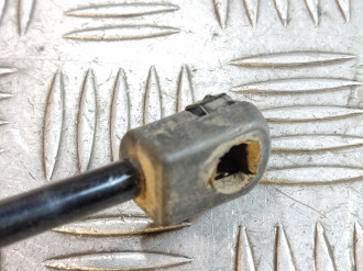 Амортизатор двери багажника Nissan Almera N16