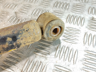 Амортизатор задний правый Nissan Almera N16