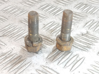 Болт крепления суппорта переднего Nissan Almera N16