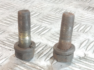 Болт крепления суппорта переднего Nissan Almera N16