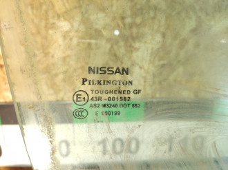Стекло двери передней правой Nissan Qashqai 2009