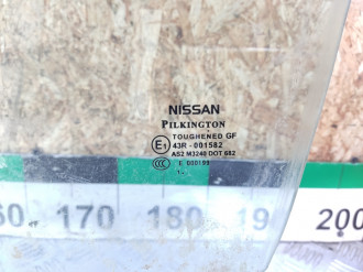Стекло двери передней левой Nissan Qashqai 2009