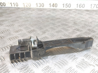 Кронштейн ручки задней левой Nissan Qashqai 2009