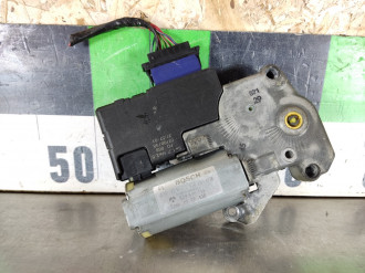 Моторчик люка Saab 9-5 1998-2002