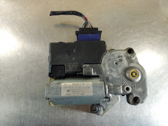 Моторчик люка Saab 9-5 1998-2002