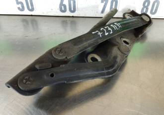 Петля капота правая Saab 9-5 1998-2002