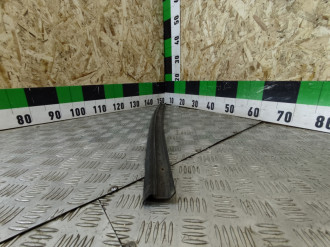 Молдинг стекла Saab 9-5 1998-2002