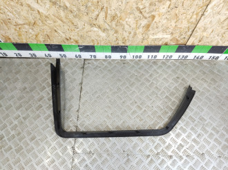 Накладка стекла двери задней правой Saab 9-5 1998-2002