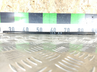 Накладка стекла заднего правого Saab 9-5 1998-2002