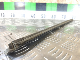 Накладка стекла заднего правого Saab 9-5 1998-2002