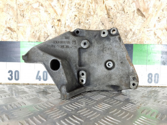 Кронштейн компрессора кондиционера Saab 9-5 1998-2002