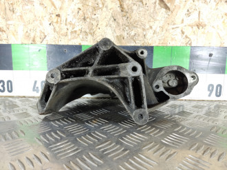 Кронштейн компрессора кондиционера Saab 9-5 1998-2002
