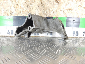 Кронштейн двигателя Saab 9-5 1998-2002