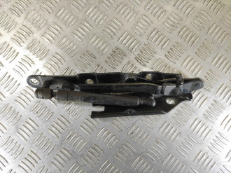 Петля крышки багажника правая Saab 9-5 1998-2002