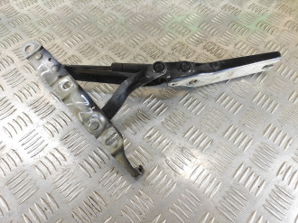 Петля крышки багажника правая Saab 9-5 1998-2002