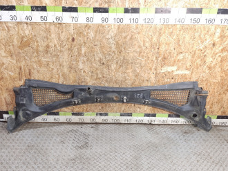 Жабо Saab 9-5 1998-2002