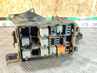 Блок предохранителей моторный Saab 9-5 1998-2002