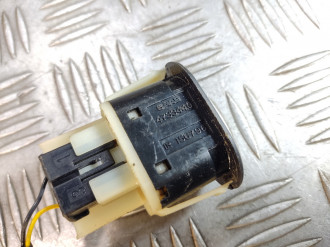 Кнопка открывания багажника Saab 9-5 1998-2002