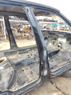 Порог со стойкой правой Saab 9-5 1998-2002