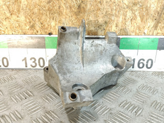 Кронштейн компрессора кондиционера Saab 9-5 1998-2002