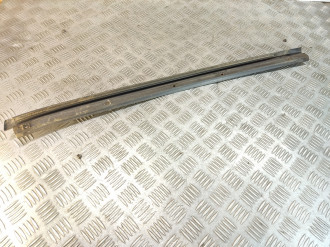 Молдинг стекла Saab 9-5 1998-2002