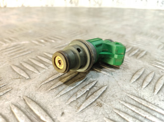 Форсунка двигателя Saab 9-5 1998-2002