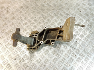 Кронштейн двигателя Saab 9-5 1998-2002