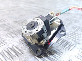 Моторчик заслонки отопителя Saab 9-5 1998-2002