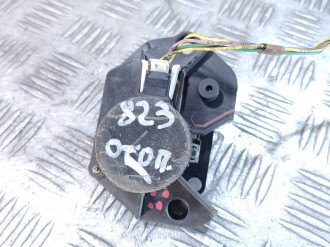 Моторчик заслонки отопителя Saab 9-5 1998-2002