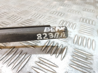 Молдинг стекла двери правой передней Saab 9-5 1998-2002
