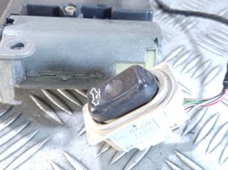 Моторчик люка Saab 9-5 1998-2002