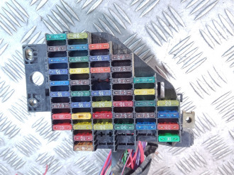 Блок предохранителей салонный Saab 9-5 1998-2002