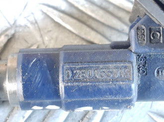 Форсунка двигателя Saab 9-5 1998-2002