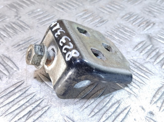 Петля двери задней левой нижняя Saab 9-5 1998-2002