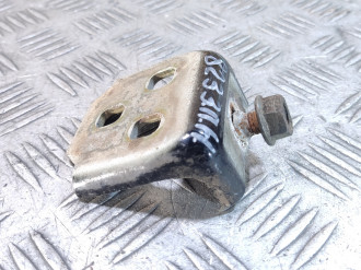 Петля двери задней правой нижняя Saab 9-5 1998-2002