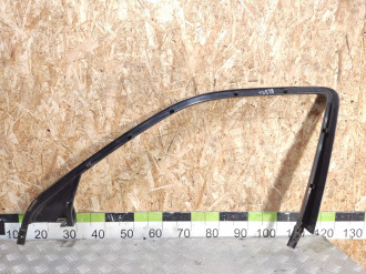 Накладка стекла переднего левого Saab 9-5 1998-2002