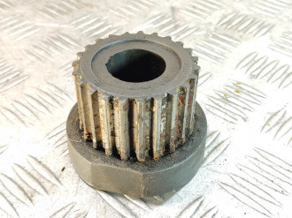 Шестерня привода двс Saab 9-5 1998-2002