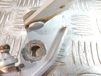 Петля крышки багажника правая Seat Cordoba 2002-2008
