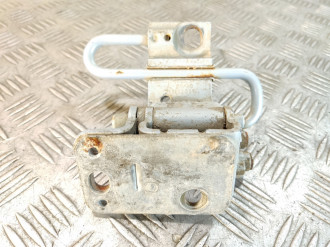 Петля двери задней правой нижняя Seat Cordoba 2002-2008