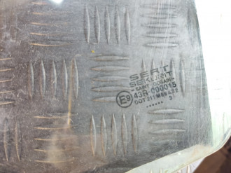 Стекло двери задней левой Seat Cordoba 2002-2008