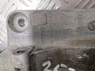 Кронштейн генератора Skoda Octavia 2000 2011