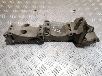 Кронштейн генератора Skoda Octavia 2000 2011