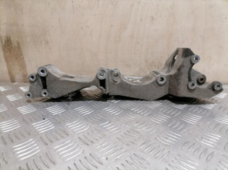 Кронштейн генератора Skoda Octavia 2000 2011
