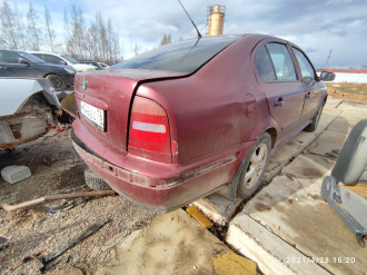 В разборе Skoda Octavia 2000 2011