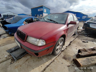 В разборе Skoda Octavia 2000 2011