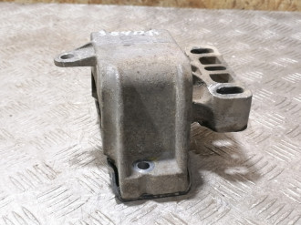 Опора кпп Skoda Octavia 2000 2011