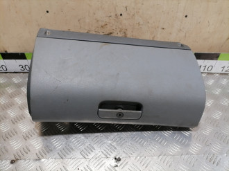 Бардачок Skoda Octavia 2000 2011